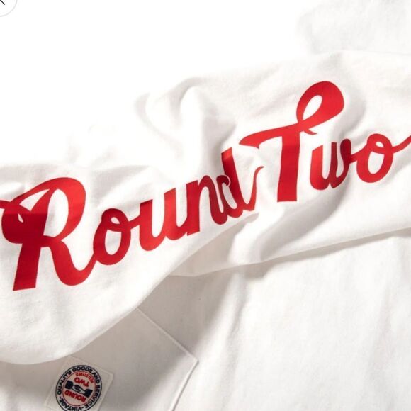 NWT Round Two White Long Sleeve Shirt M Front Pocket Graphic Cotton - Picture 2 of 7